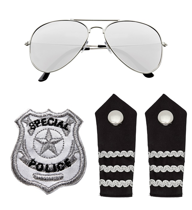 "SET POLICE " (lunettes, épaulettes, badge)