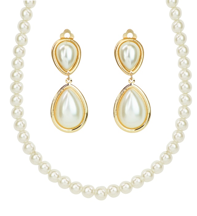 "SET MARILYN" (collier de perles, boucles d'oreilles)