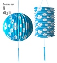 Set de "BOULE EN PAPIER BLEU Ø 25 cm & LANTERNE  Ø 15 cm - h 23 cm IMPRIMEES AVEC FLEURS BLANCHES"