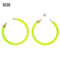 Paire de " BOUCLES D'OREILLES JAUNE NEON"