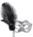 "LOUP VENISE ARGENT AVEC ROSE, PERLES ET PLUMES"