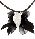 "COLLIER CRANE ET NOEUD"