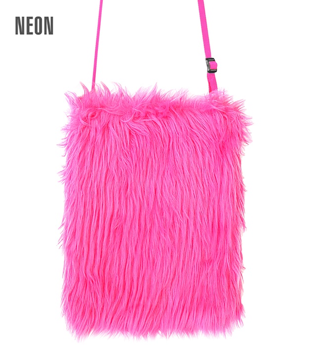 "SAC A MAIN EN PELUCHE ROSE FLUO"