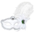"LOUP BLANC AVEC ROSE ET PLUMES"